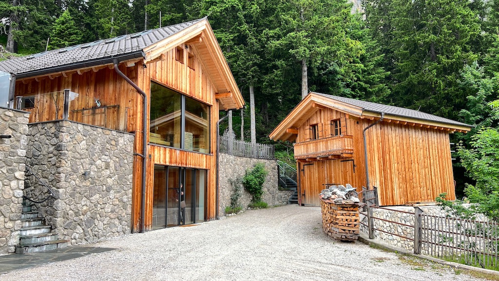 Holzhaus in den Bergen - Luftentfeuchtung